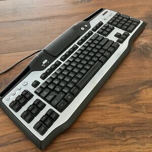 Logitech G15 Y-UG75 Wired USB Gaming Keyboard w/ LCD Screen